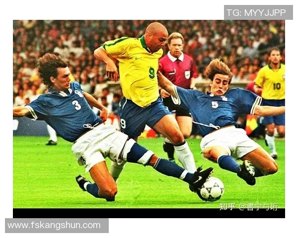 盘点被誉为GOAT的足球球星他们的辉煌成就与经典瞬间